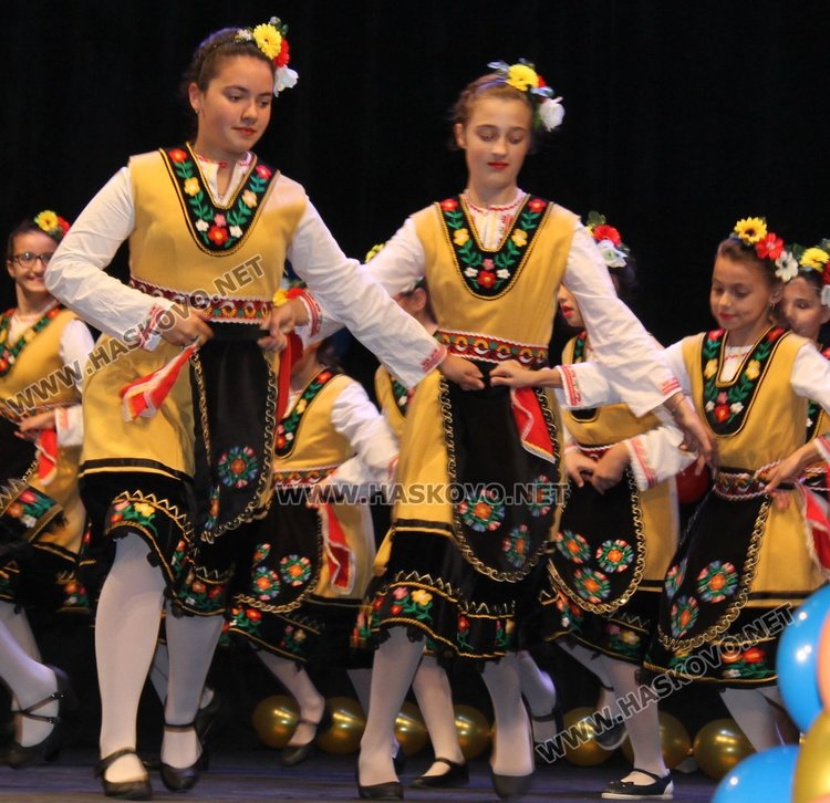 Близо 3 000 лв. за болните от муковисцидоза набраха танцьори в Димитровград
