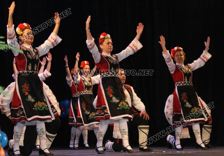 Близо 3 000 лв. бяха набрани снощи по време на Благотворителния танцов фестивал в Димитровград