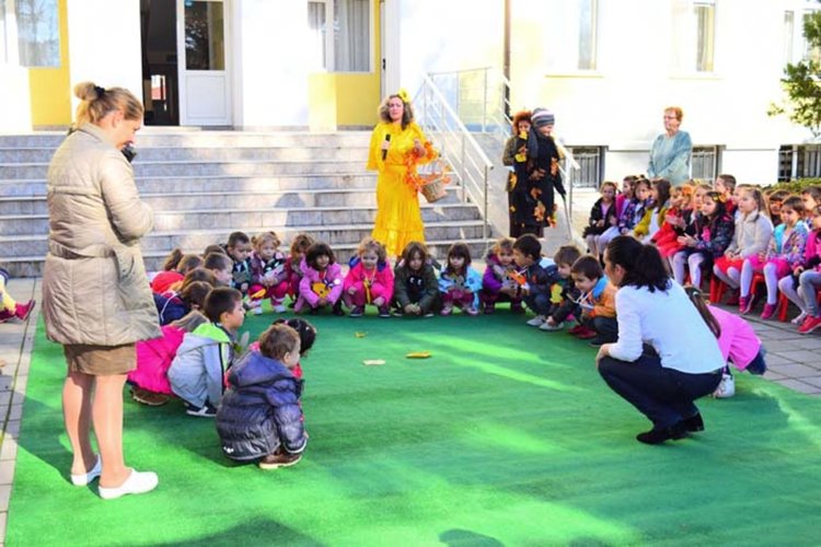 Златната есен сътвори празник във „Вяра, Надежда и Любов“