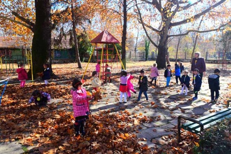 Златната есен сътвори празник във „Вяра, Надежда и Любов“
