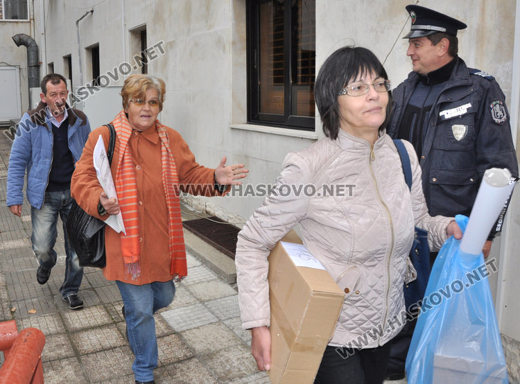 Раздадоха 103 000 бюлетини на секционните комисии за балотажа