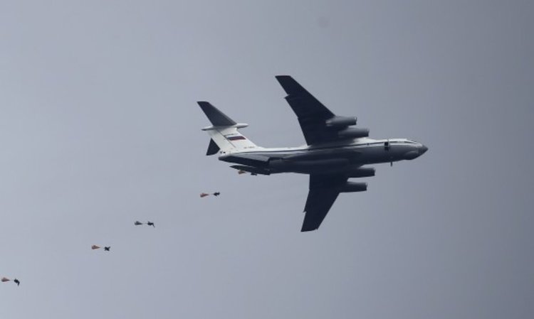 Атомният самолетоносач "Адмирал Кузнецов" е край Сирия