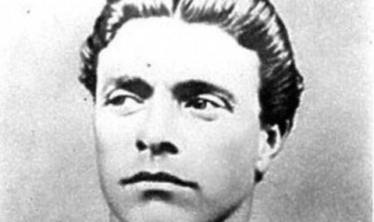  МОН сменя портретите на възрожденците в училищата