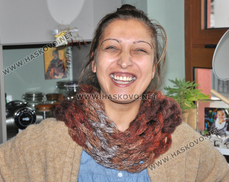 3-годишен вае глинени съдове в работилница