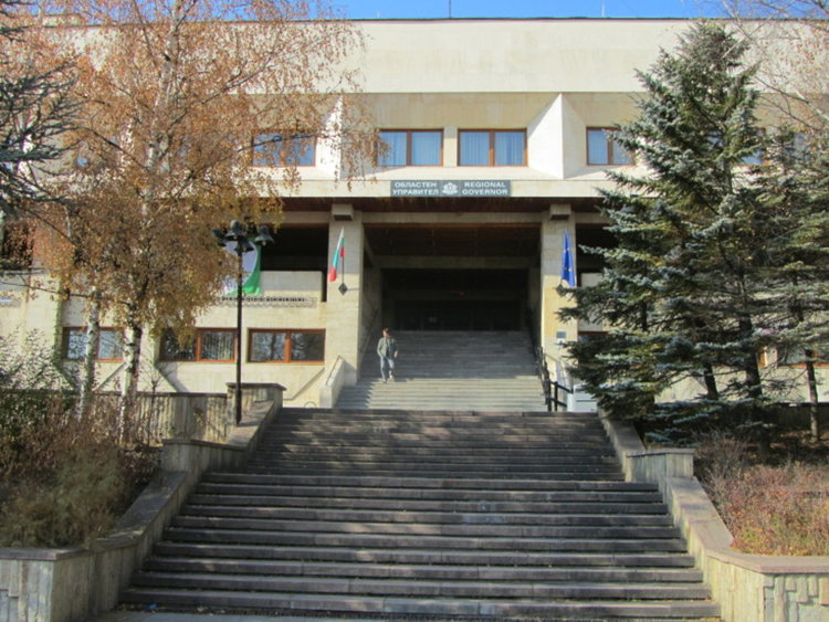 Наближава крайният срок за кандидатстване за работа в администрацията