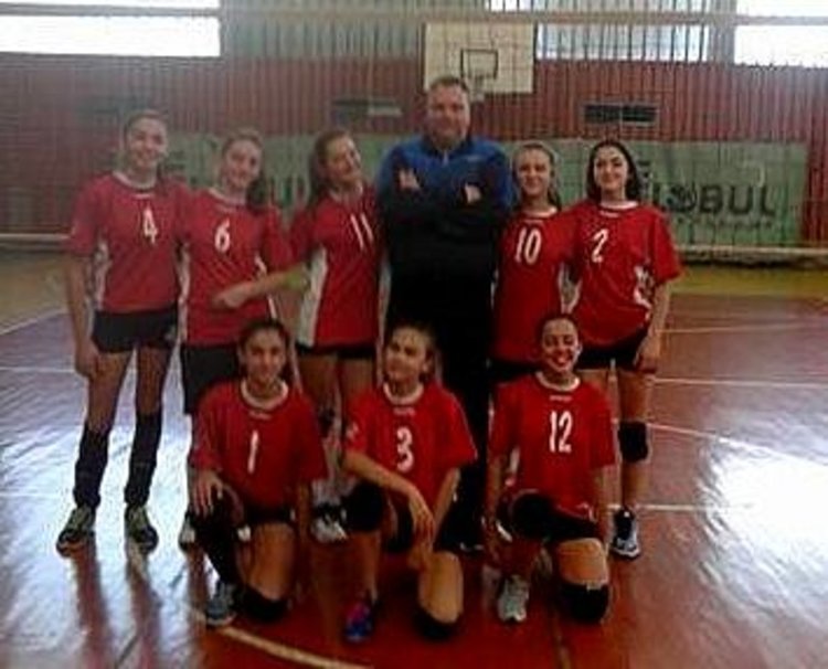 Волейболистките на „Арда“ до 15 години също станаха първенци в регион „Странджа“