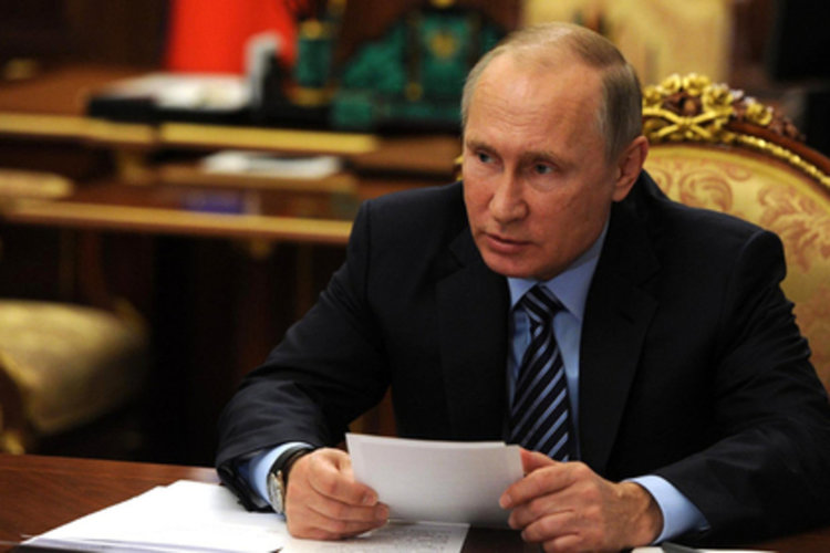 Путин и Тръмп са разговаряли по телефона, подготвят лична среща