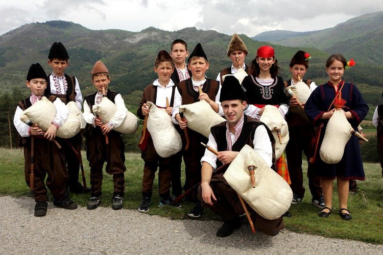 Гайдарският състав на Момчиловци отбелязва 15 години от създаването си с юбилеен концерт