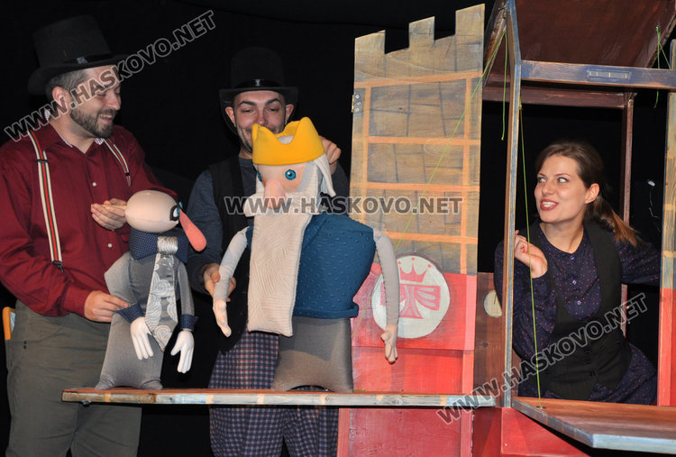 Една необикновена принцеса очаква децата в театъра този четвъртък