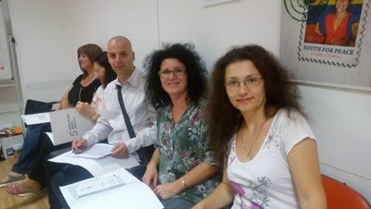 Трима учители от „Славейков“ работят по голям международен проект