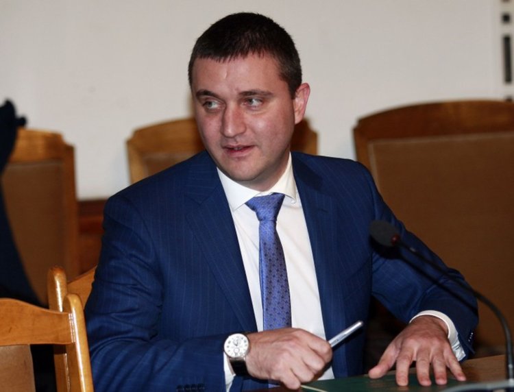Горанов: Близо 3 млрд. ще струват популистките предложения