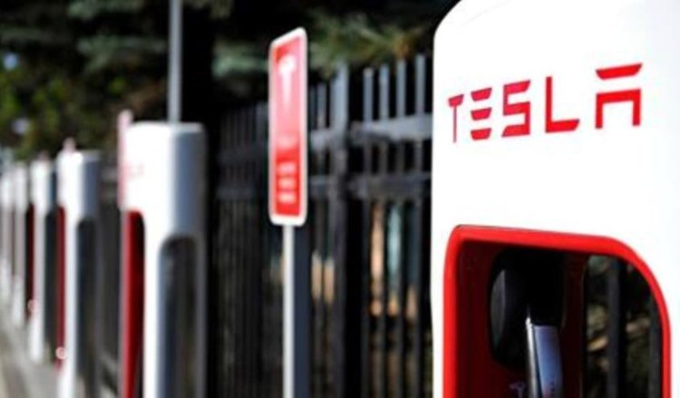 Supercharger мрежата на Tesla става частично платена 