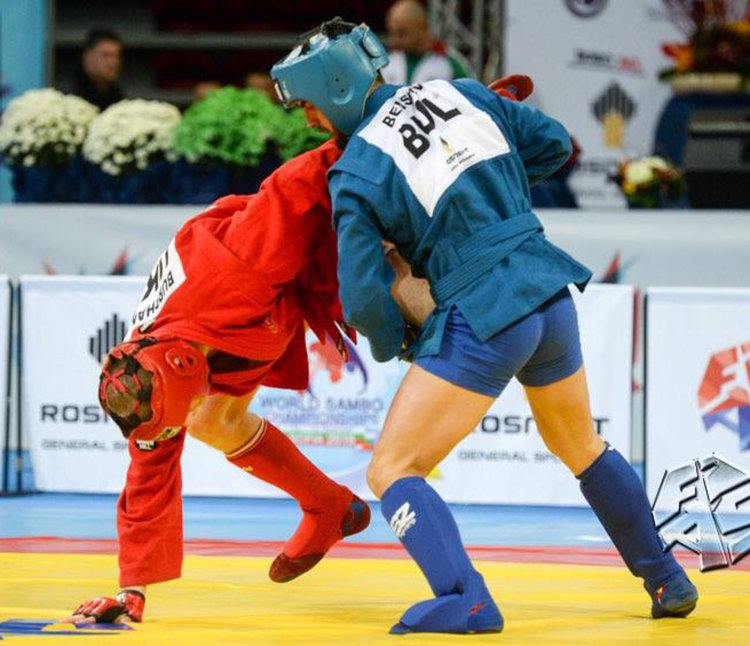 Симеоновградчанин стана световен вицешампион по самбо