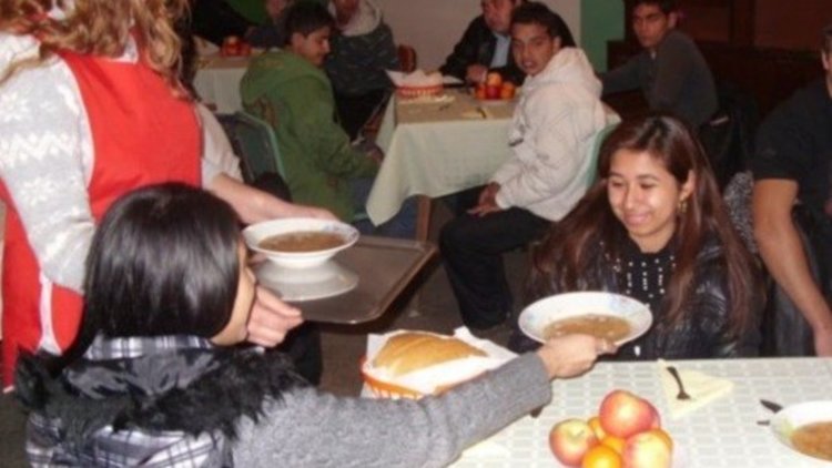 44% от българчетата са в риск от бедност и изолация