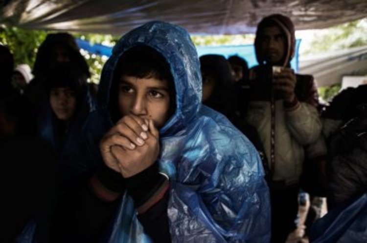 Германия планира да върне над 12 000 бежанци на Афганистан