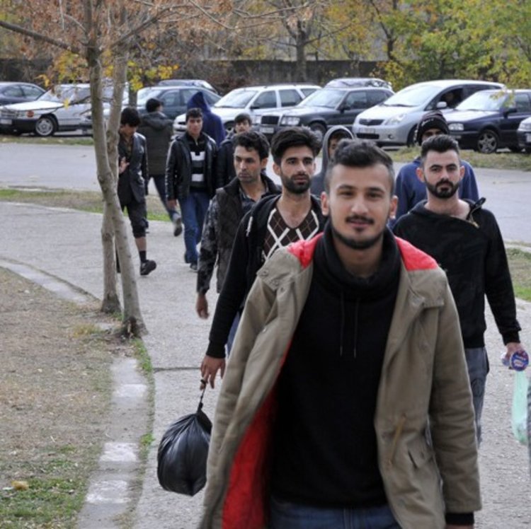 ДАНС отчита умерен риск от радикализация на бежанците