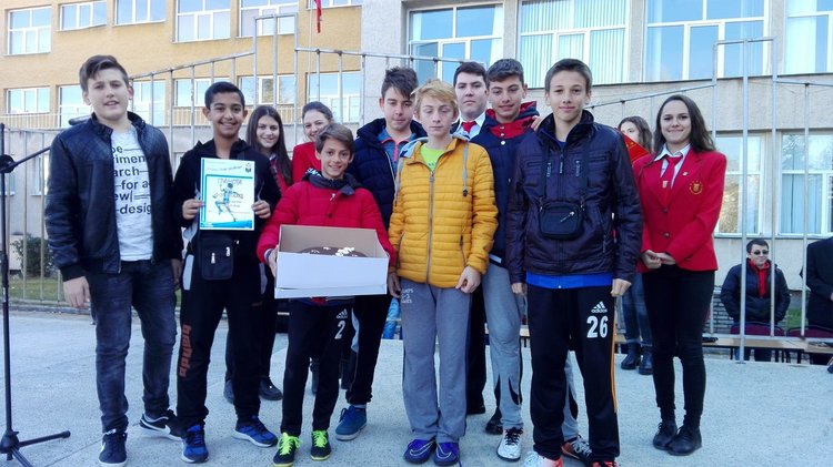 Двудневен патронен празник за славейковци