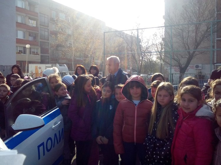 Паисиевци ловят“пияни шофьори“ със стоппалки и дрегер 