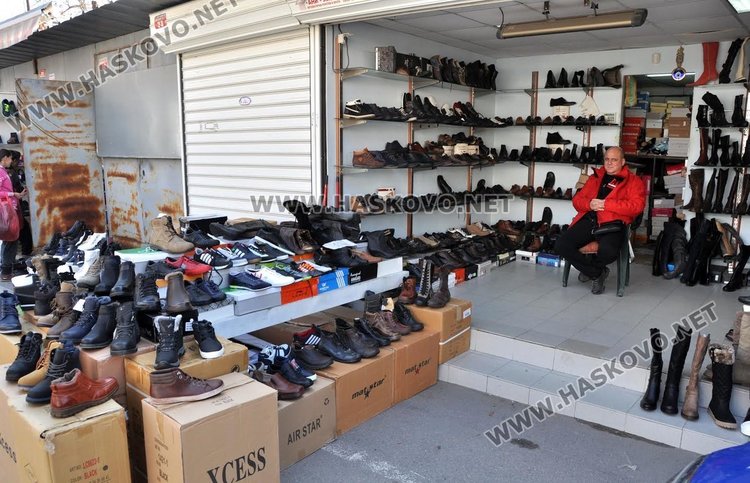 Търговците в очакване на клиенти