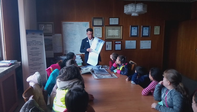 Кметът на Кърджали Хасан Азис награди кирилометодиевци