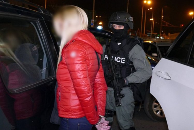 ГДБОП хвана незаконни оръжия за цял полигон