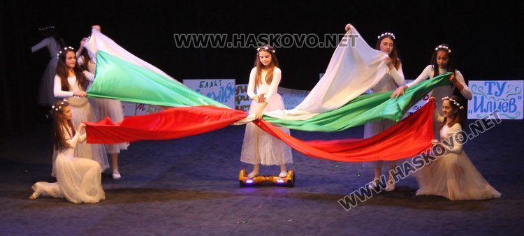 Балет "Тангра" с купата на кмета на Димитровград от "България танцува"