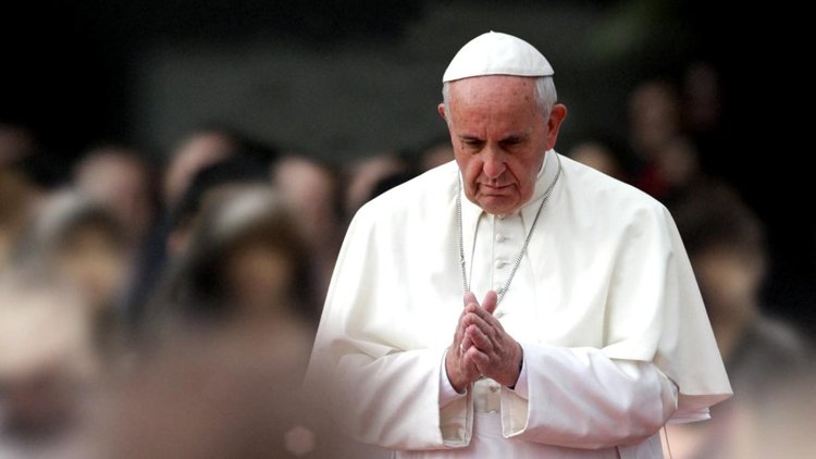 Папата разреши на всички свещеници да опрощават абортирали жени