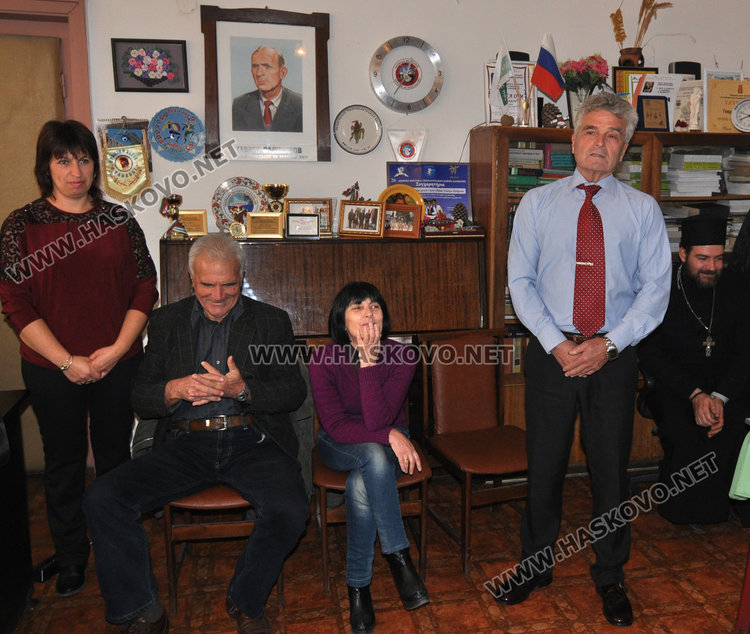 Тракийското дружество с изложба на икони в Деня на християнското семейство