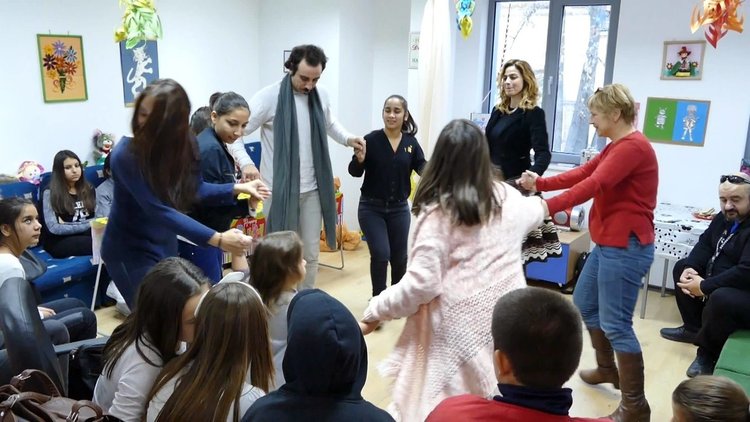 Аржентински музикант сподели рождения си ден с децата от Клуба на радостта