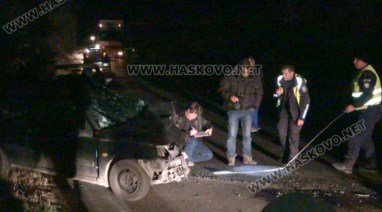 Жена пострада при челен удар по пътя за село Добрич