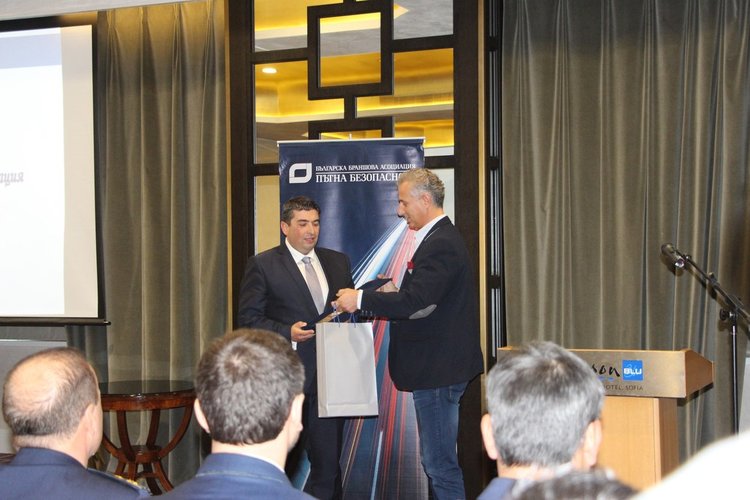 Областният управител на Смолян с престижна награда за ГКПП Рудозем