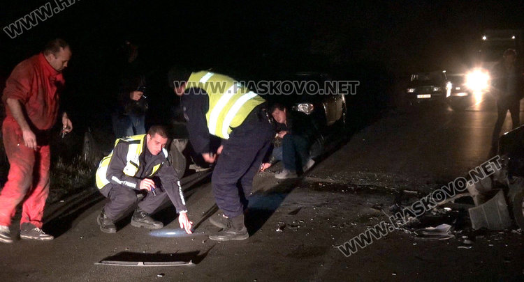 Жена пострада при челен удар по пътя за село Добрич