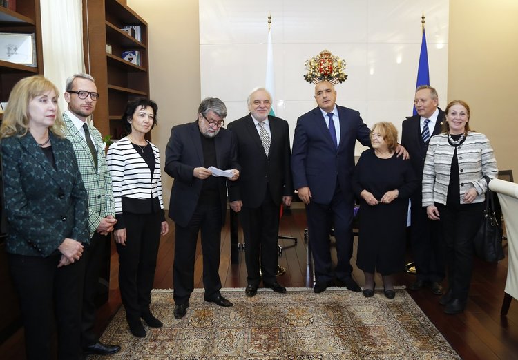 Акад. Пламен Карталов с  наградата „Св. Паисий Хилендарски” за 2016 г