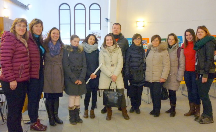 Децата от православния център "Чисти сърца" посрещнаха гости от чужбина по проект на Първо СУ"Св.св.Кирил и Методий"