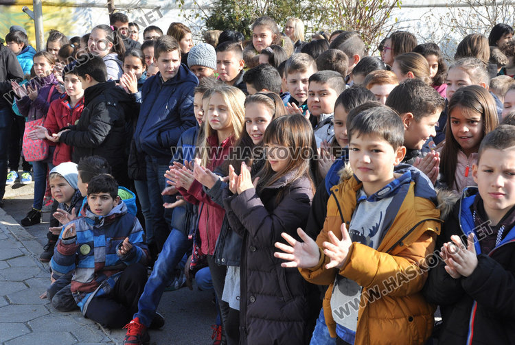 Валерия Стефанова с Климентова награда, 28 отличници с грамоти 