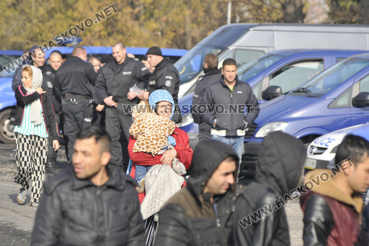 Армията влезе в лагера в Харманли, чакат футболни агитки