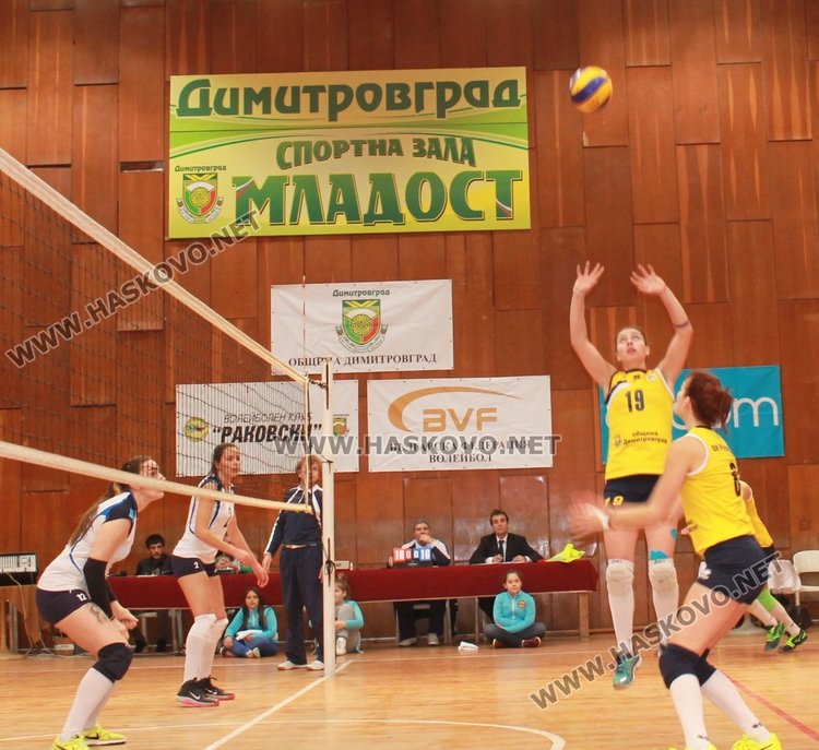 Жените на ВК "Раковски" се наложиха с лекота над отбора на ВК "ЙЕБ - Шумен 05"