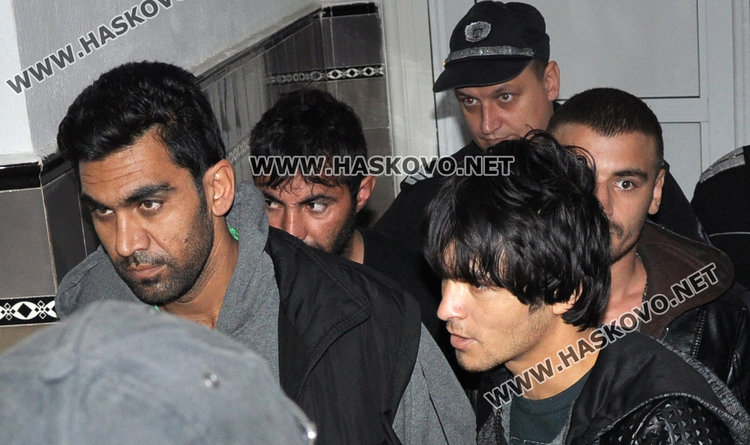 Съдът: Всичките мигранти-погромаджии в ареста, непълнолетните също