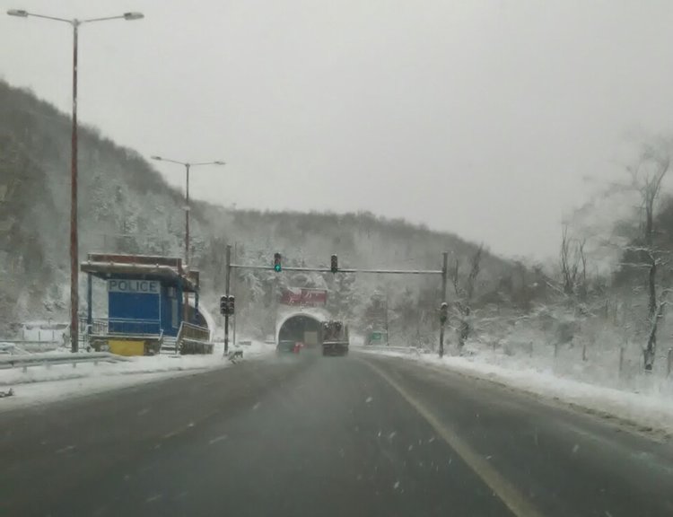 АПИ: Шофирайте внимателно, очакват се поледици