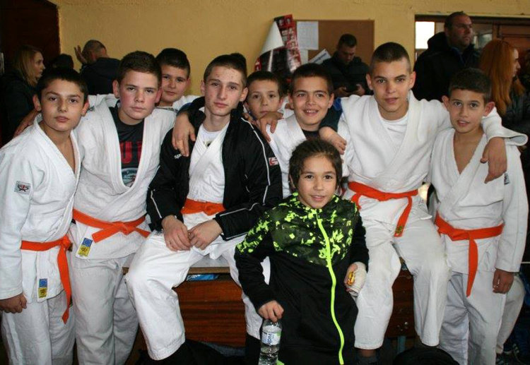 20 медала и 4 отборни купи за джудистите на Хасково на международен турнир