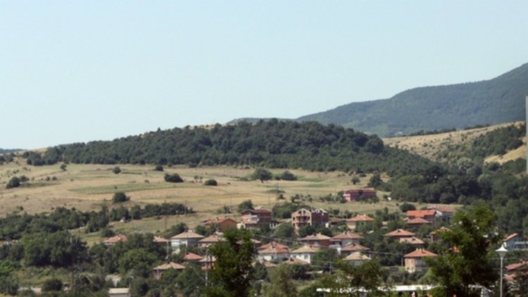 Община Черноочене пести ток с нова система