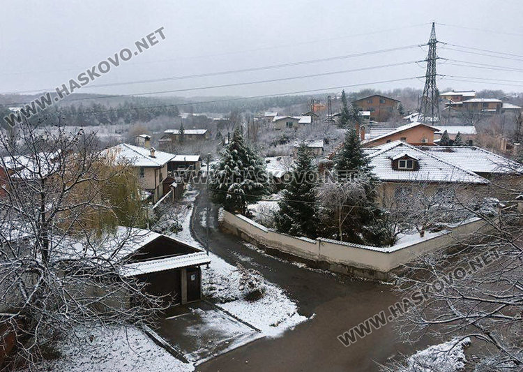 Първият сняг почти дойде в Хасково, жълт код за областта