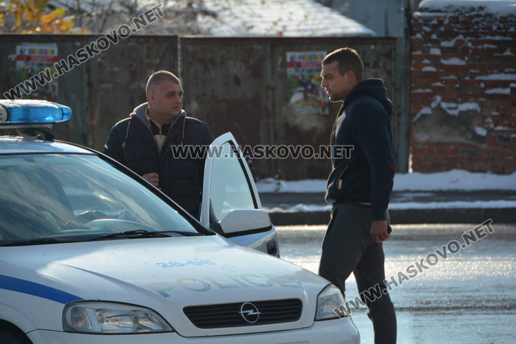 Акция: патрулка блокира Ауди А6 в „Орфей“  