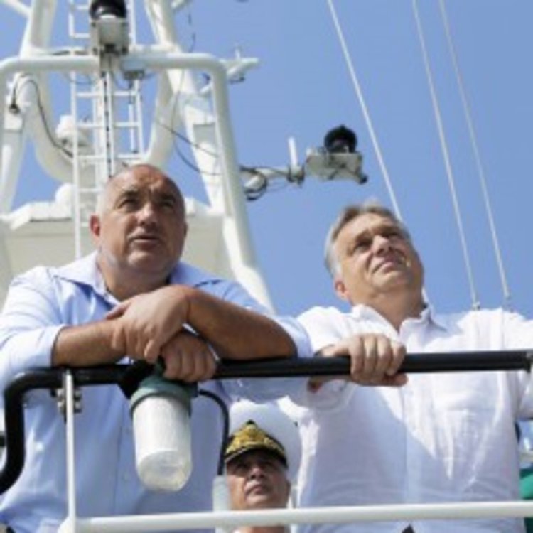 Орбан: Съдбата на Европа се решава на българската граница