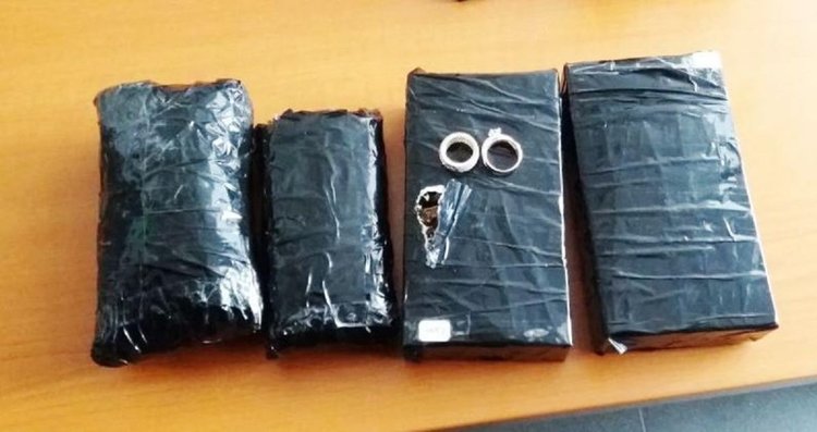 Измъкнаха злато за 100 бона от скривалище в турски тир