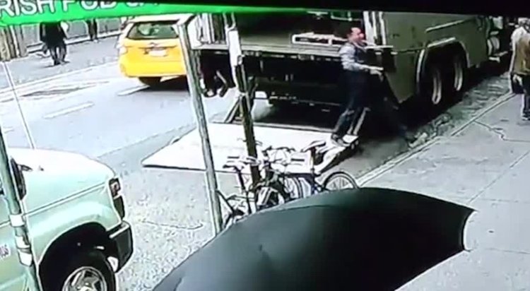 Американец открадна кофа със злато за 1,6 млн. долара