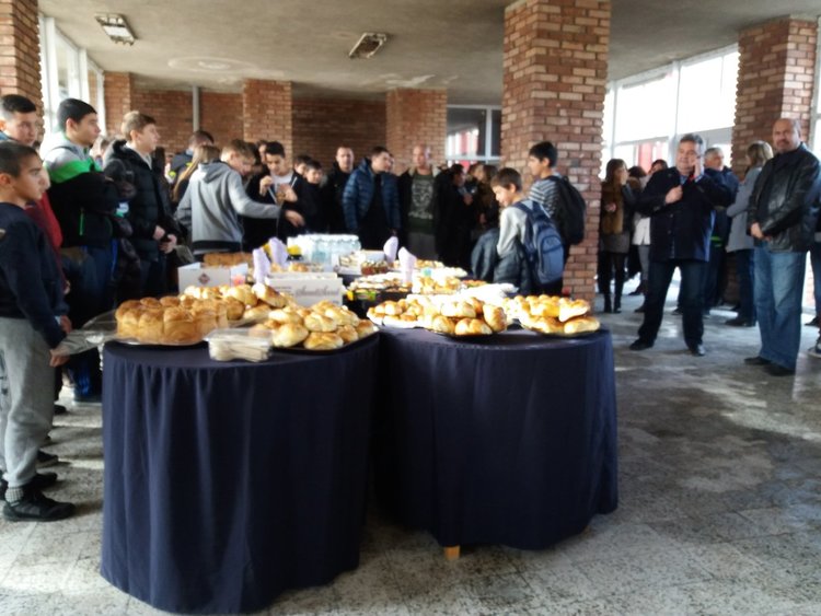 Официално приключи сезонът на ремонтите в училище "Златаров"