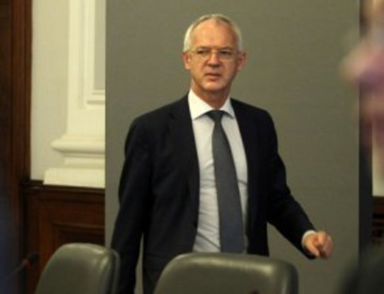 АИКБ не спира с оплакванията за почивните понеделници  