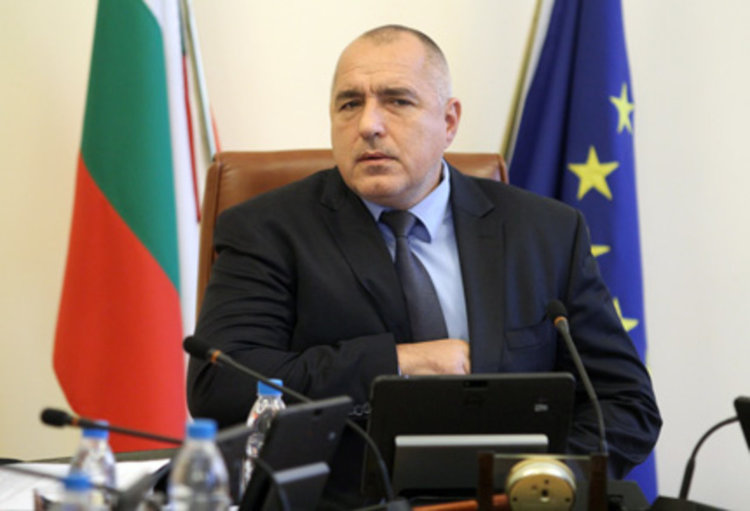 Борисов: Имам смъртни присъди, искам бронирана ”Лада Нива”