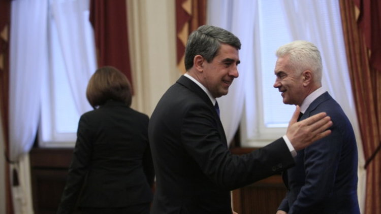 Волен Сидеров: Право е на президента да връчи третия мандат на РБ